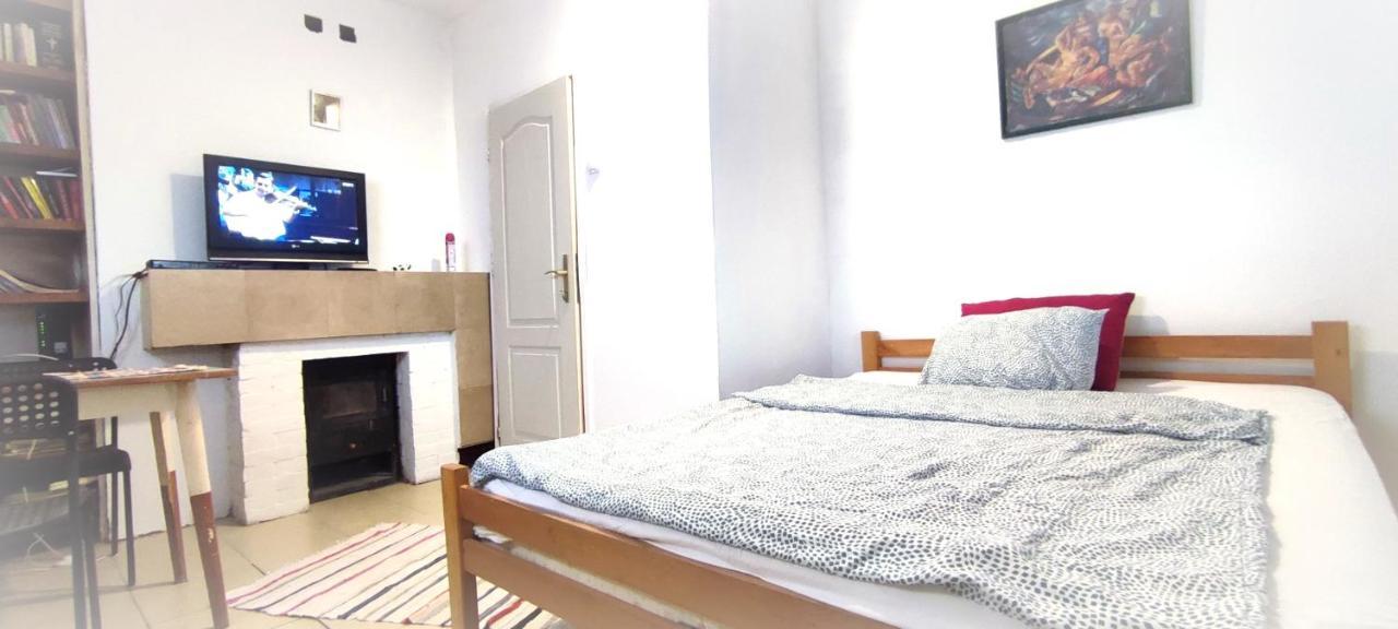 Farmhouse Studios Βελιγράδι Δωμάτιο φωτογραφία